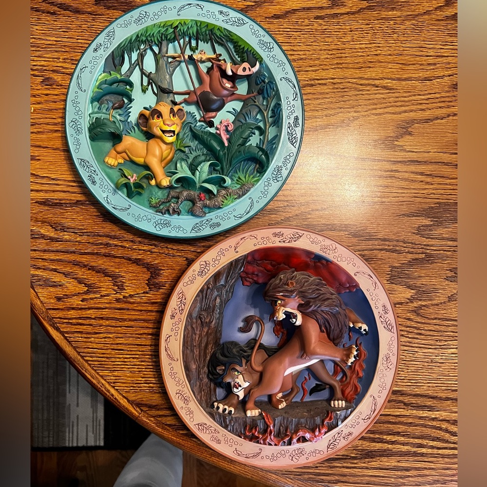 Walt Disney lion King porcelain 3D plates